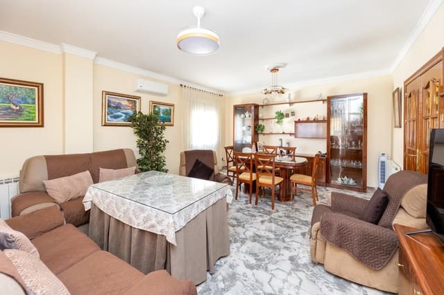 4 soverom Hus til salgs i Iznalloz med garasje - € 199 000 (Ref: 9531987)