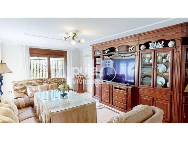 4 soveværelse Semi-Rækkehus til salg i Ogíjares med swimmingpool garage - € 595.000 (Ref: 9540880)