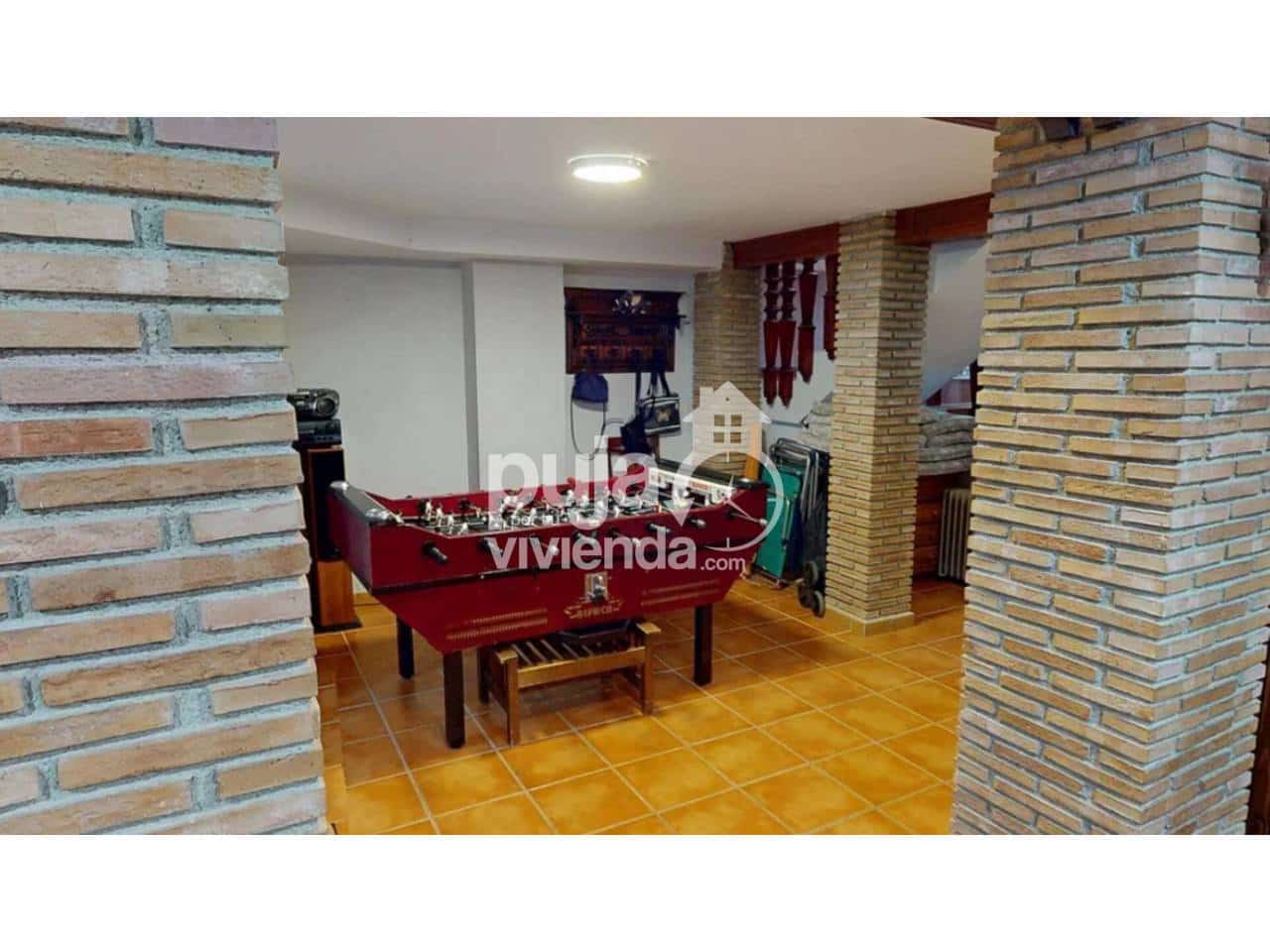 4 soveværelse Semi-Rækkehus til salg i Ogijares med swimmingpool garage - € 595.000 (Ref: 9540880)