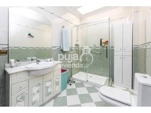 4 soveværelse Byhus til salg i Iznalloz med garage - € 199.000 (Ref: 9540881)