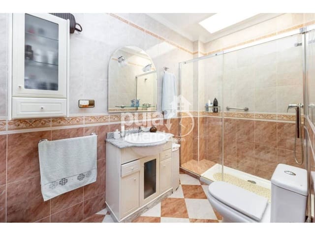 4 soveværelse Byhus til salg i Iznalloz med garage - € 199.000 (Ref: 9540881)