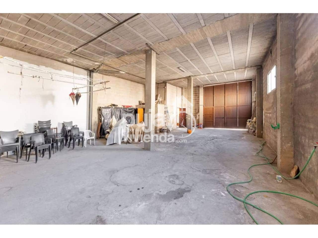 4 bedroom Townhouse for sale in Iznalloz with garage - € 199,000 (Ref: 9540881)