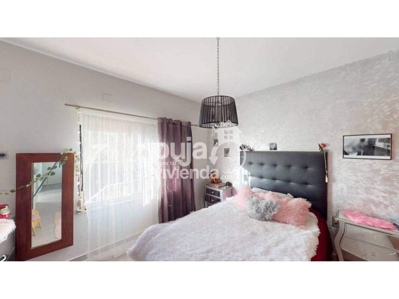 4 Zimmer Villa zu verkaufen in Velez-Malaga mit Pool Garage - 635.000 € (Ref: 9547482)