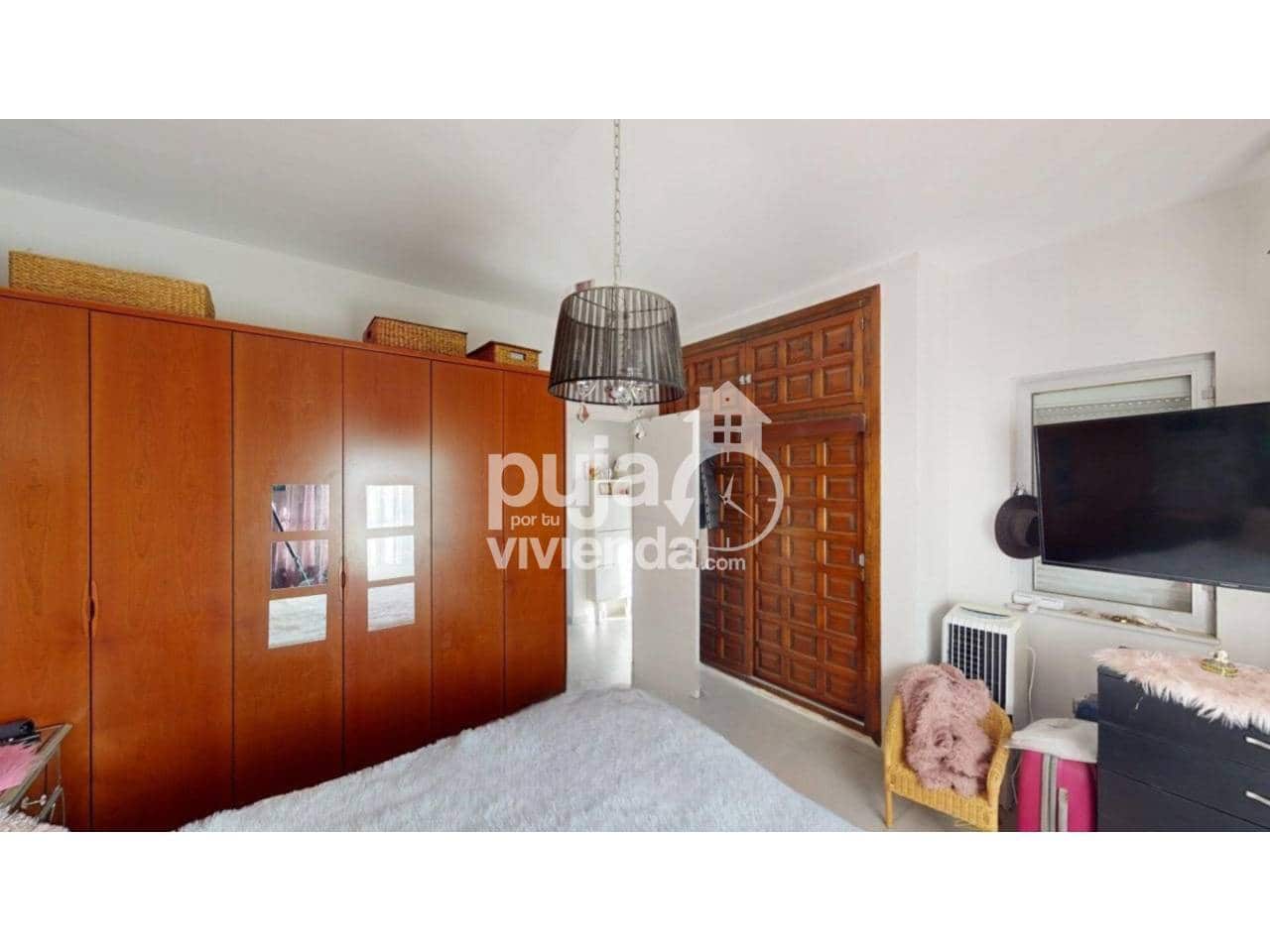 4 Zimmer Villa zu verkaufen in Velez-Malaga mit Pool Garage - 635.000 € (Ref: 9547482)