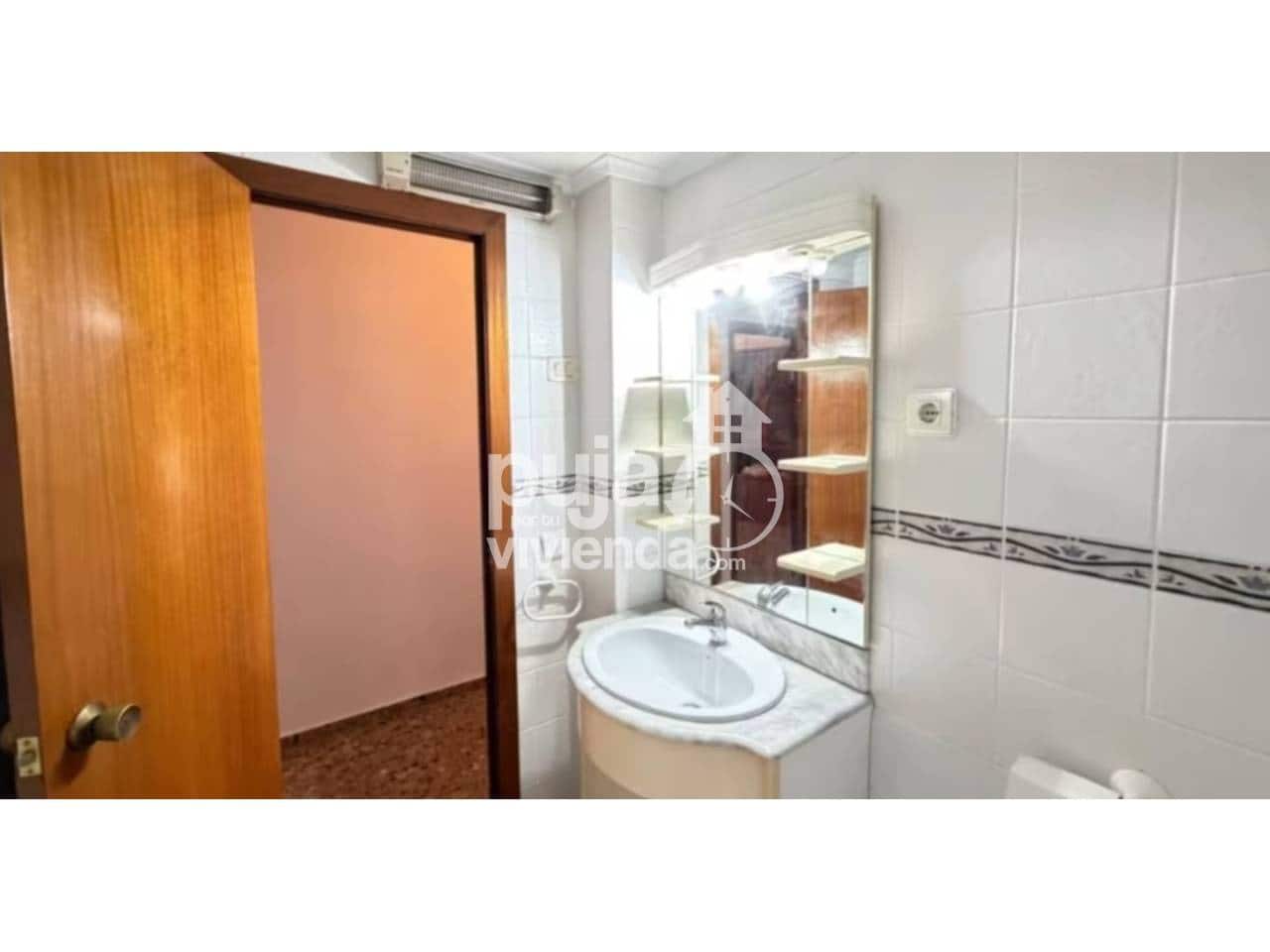 4 soveværelse Lejlighed til salg i L'Alcora - € 97.000 (Ref: 9561374)