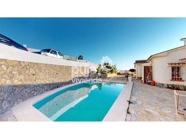 4 bedroom Villa for sale in Vélez-Málaga with pool garage - € 630,000 (Ref: 9590596)