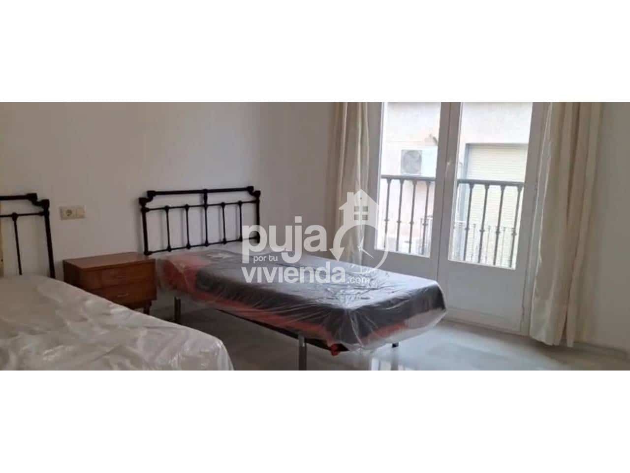 5 makuuhuone Huvila myytävänä paikassa Jodar mukana 
autotalli - 325 000 € (Ref: 9598508)