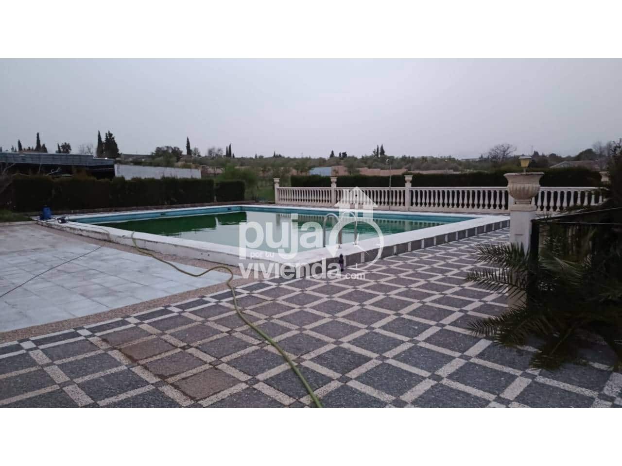 Chalet de 3 habitaciones en Moraleda de Zafayona en venta con piscina garaje - 320.000 € (Ref: 9665778)