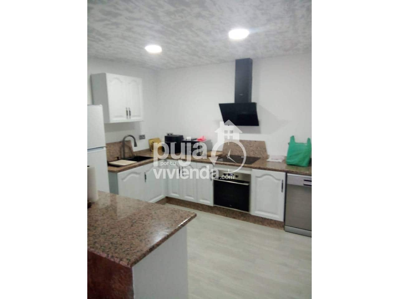 Chalet de 3 habitaciones en Moraleda de Zafayona en venta con piscina garaje - 320.000 € (Ref: 9665778)