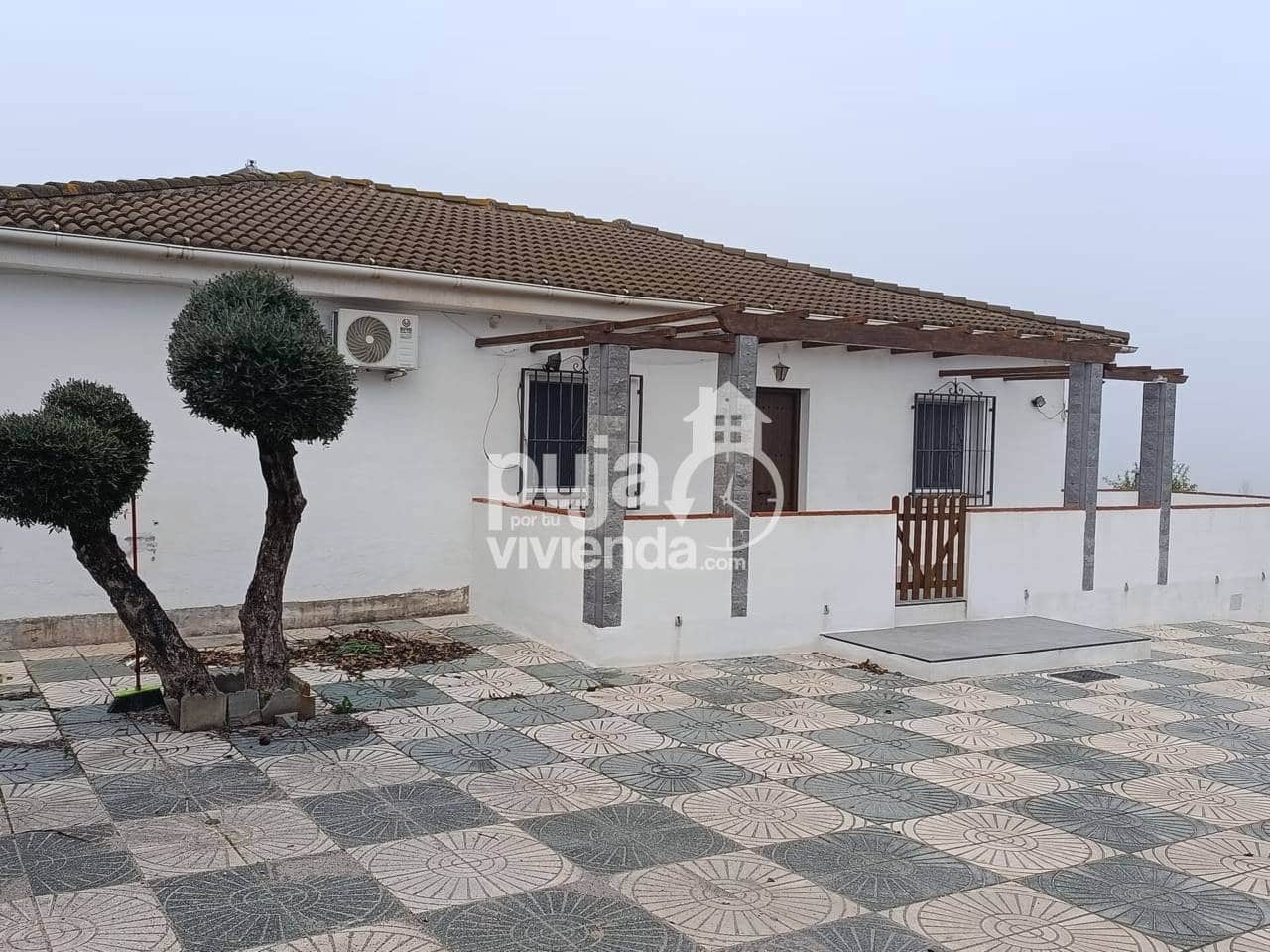 Chalet de 3 habitaciones en Moraleda de Zafayona en venta con piscina garaje - 320.000 € (Ref: 9665778)