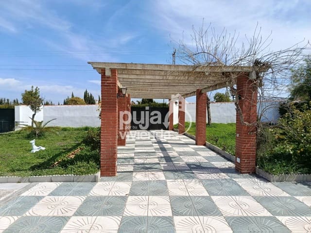 Chalet de 3 habitaciones en Moraleda de Zafayona en venta con piscina garaje - 298.900 € (Ref: 9697936)