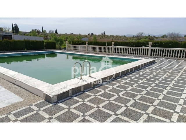 Chalet de 3 habitaciones en Moraleda de Zafayona en venta con piscina garaje - 298.900 € (Ref: 9697936)