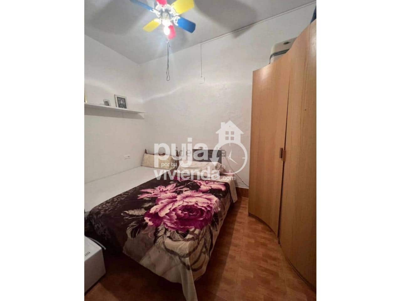 4 bedroom Apartment for sale in Lepe - € 150,000 (Ref: 9697937)