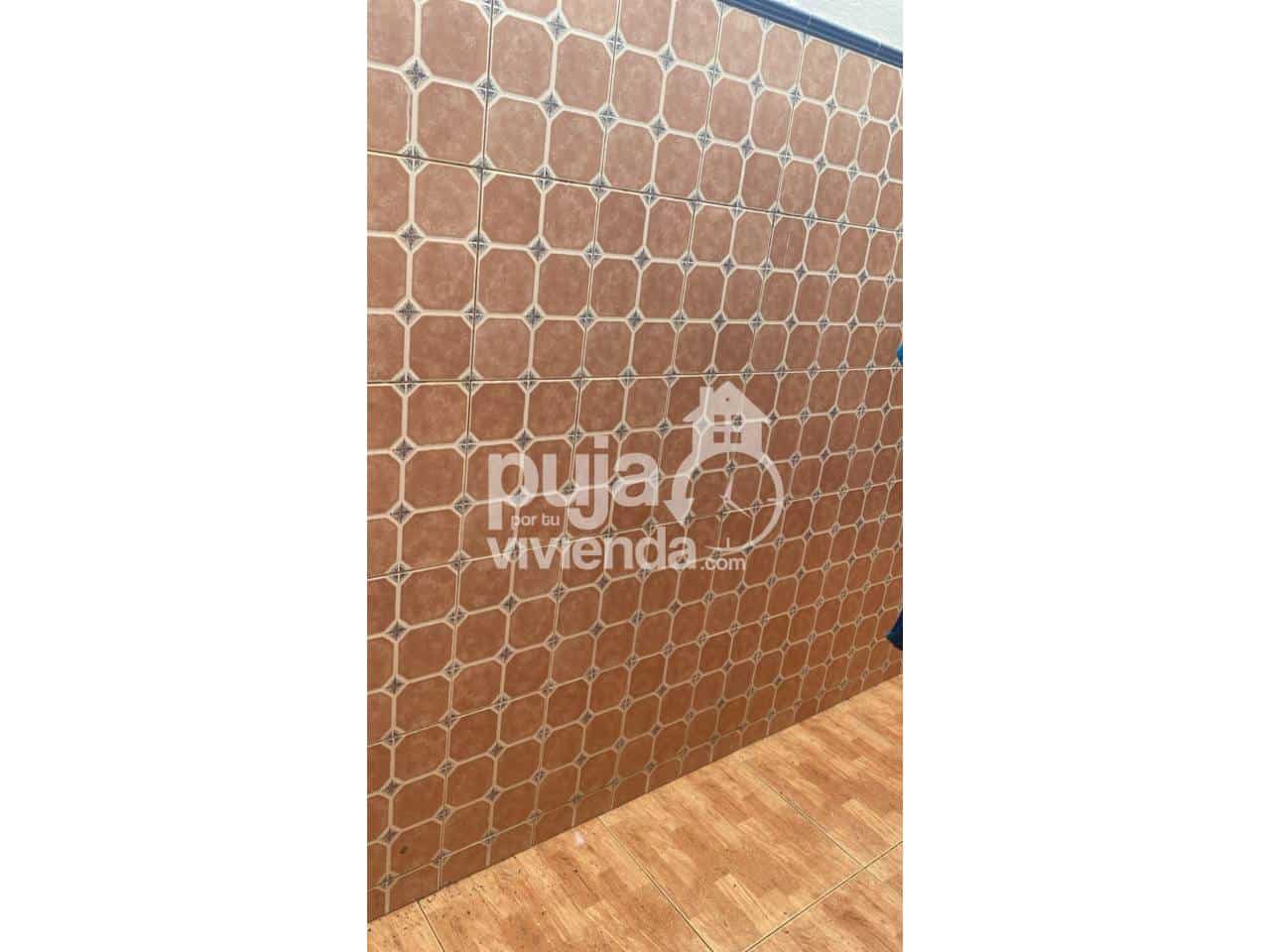 4 bedroom Apartment for sale in Lepe - € 150,000 (Ref: 9697937)