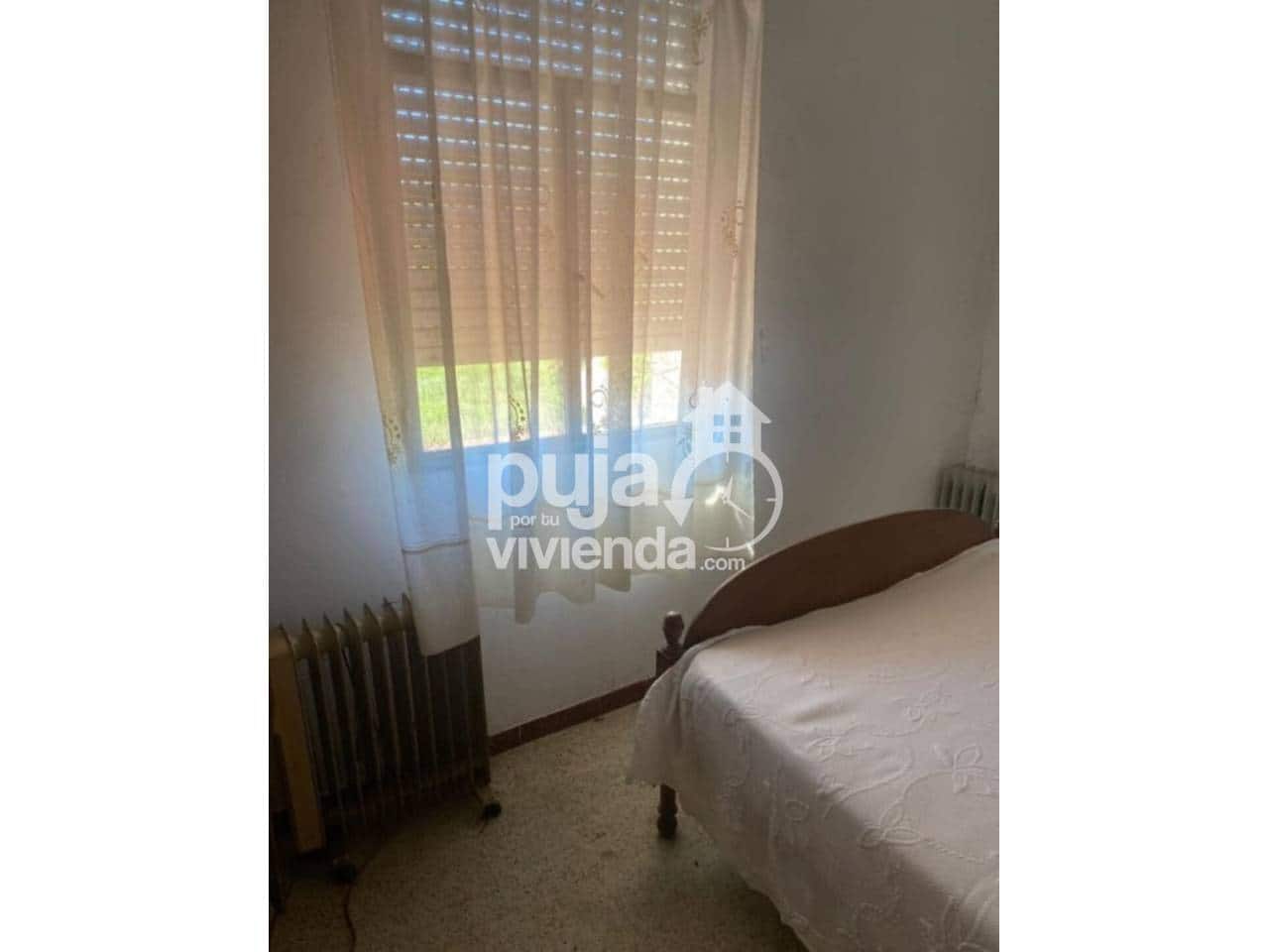 3 soveværelse Finca/Landehus til salg i Trasmiras med garage - € 80.000 (Ref: 9755232)