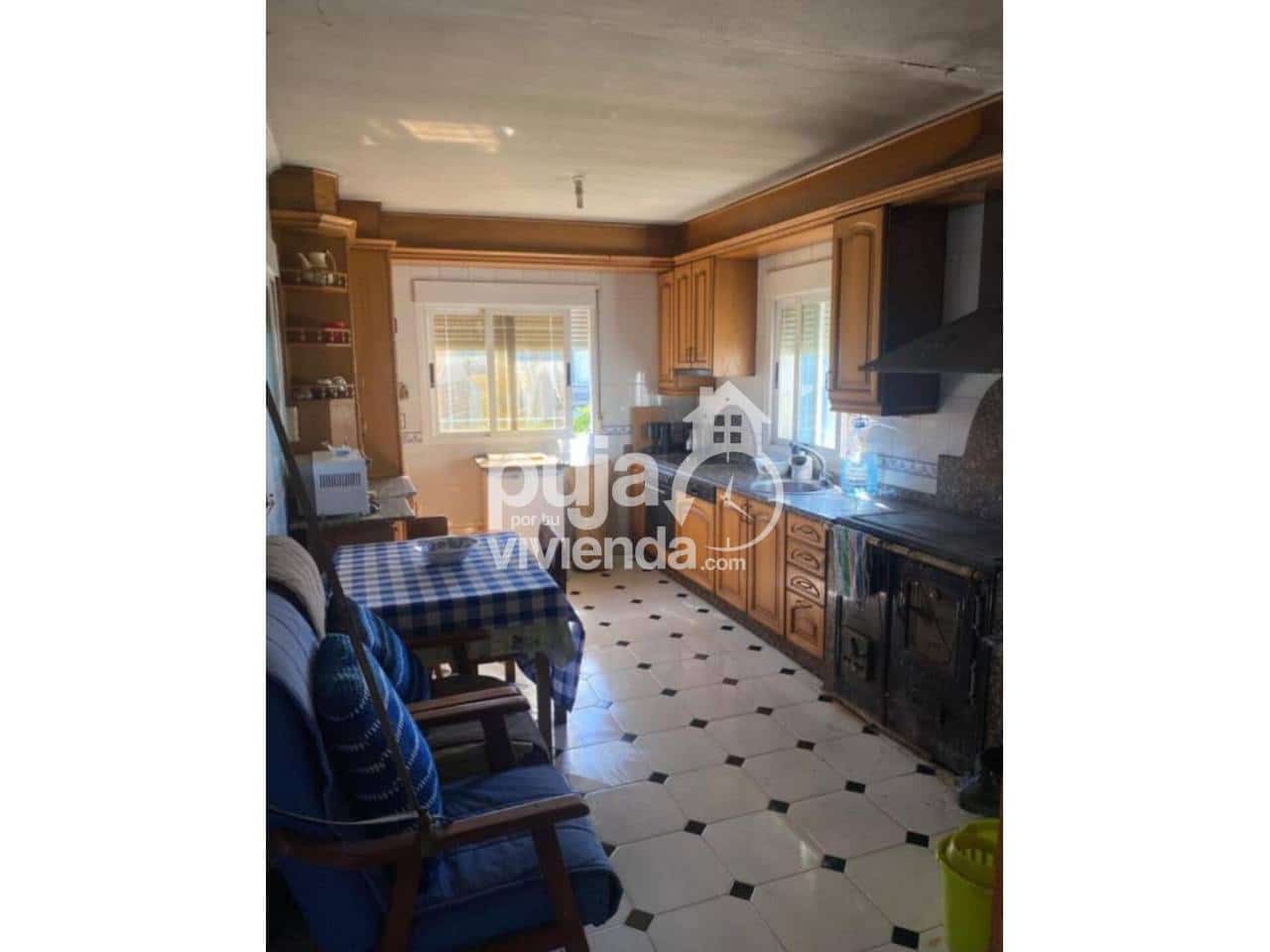 3 soveværelse Finca/Landehus til salg i Trasmiras med garage - € 80.000 (Ref: 9755232)