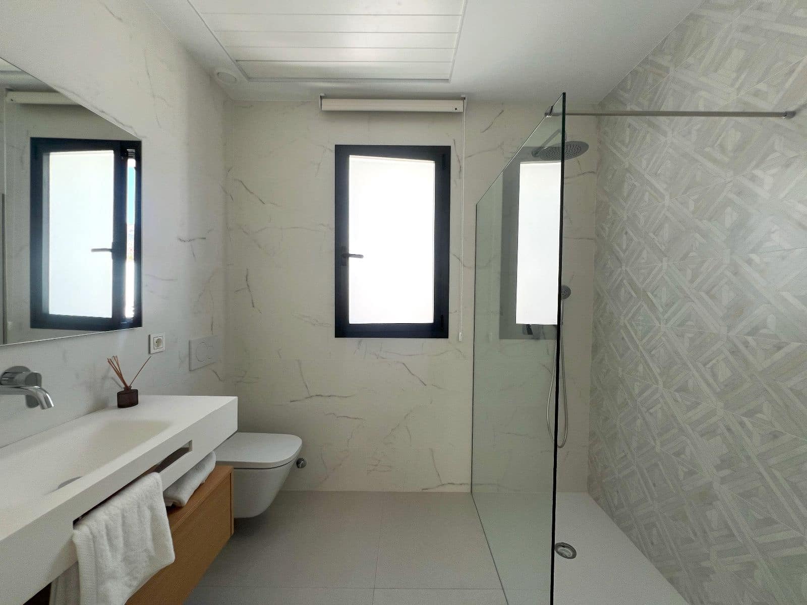 3 Zimmer Villa zu verkaufen in Cala de Finestrat mit Pool - 579.000 € (Ref: 9028359)