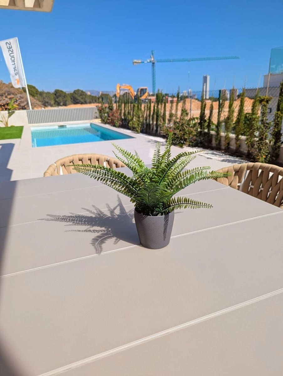 4 bedroom Villa for sale in Finestrat with pool garage - € 795,000 (Ref: 9028369)