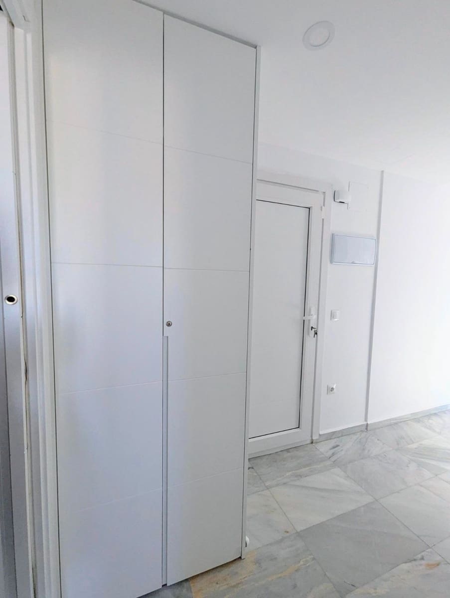 Piso de 2 habitaciones en Benidorm en venta con piscina garaje - 263.900 € (Ref: 9168859)