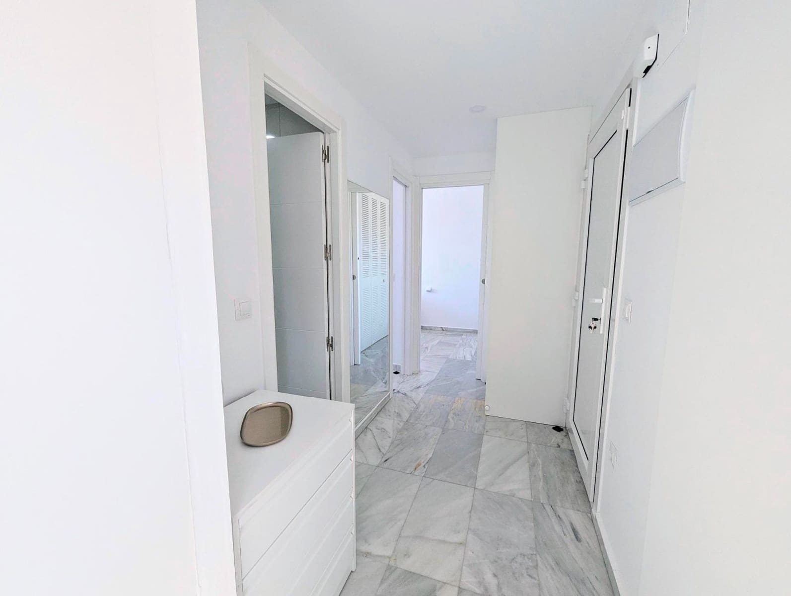 Piso de 2 habitaciones en Benidorm en venta con piscina garaje - 263.900 € (Ref: 9168859)