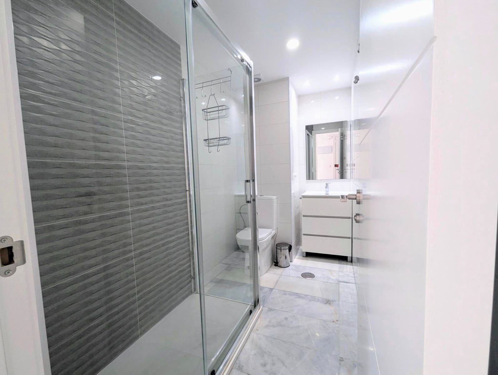 Piso de 2 habitaciones en Benidorm en venta con piscina garaje - 263.900 € (Ref: 9168859)