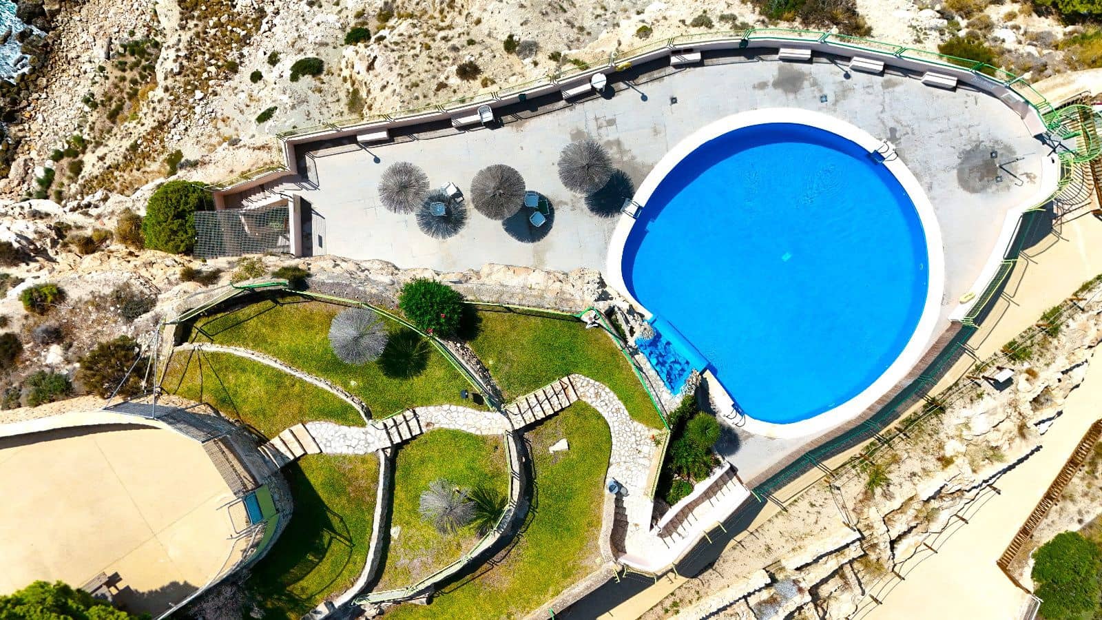 Piso de 2 habitaciones en Benidorm en venta con piscina garaje - 263.900 € (Ref: 9168859)