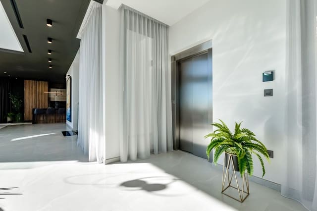 7 bedroom Villa for sale in Finestrat with pool garage - € 3,950,000 (Ref: 9199933)