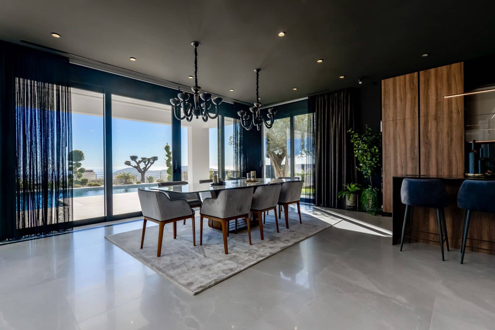 7 bedroom Villa for sale in Finestrat with pool garage - € 3,950,000 (Ref: 9199933)