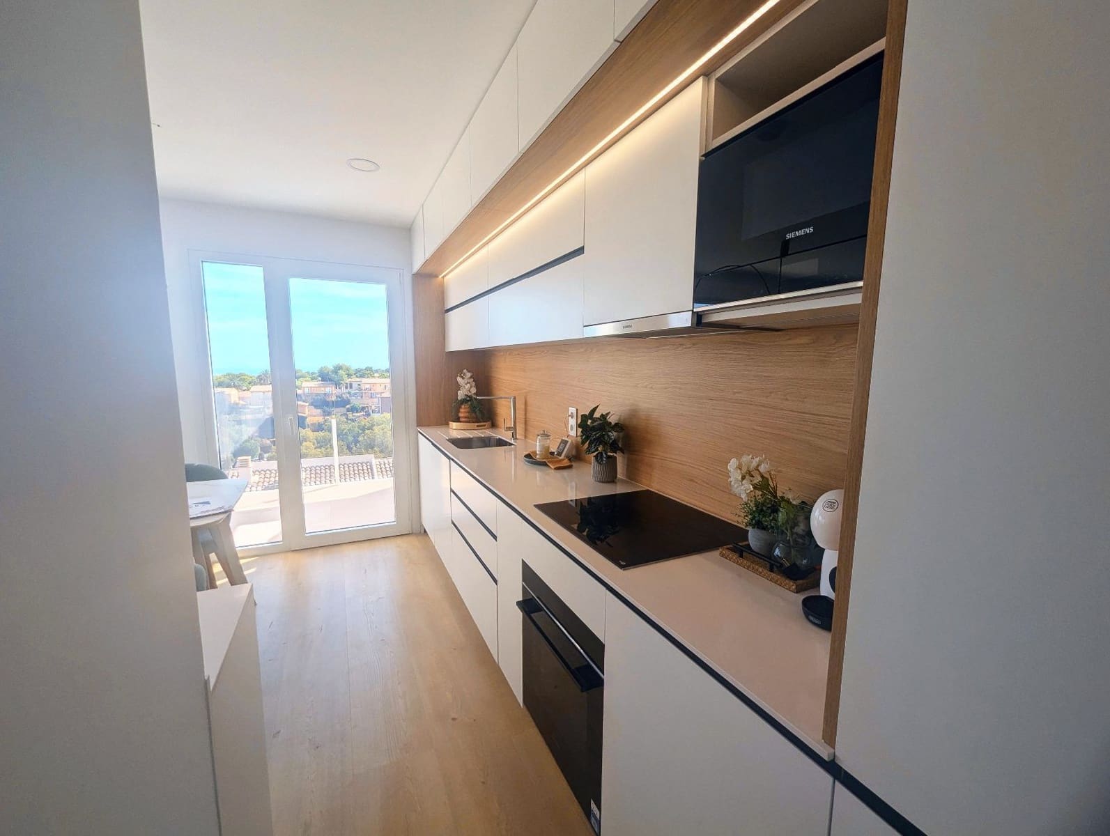 4 quarto Casa em Banda para venda em La Nucia com piscina garagem - 427 000 € (Ref: 9205731)