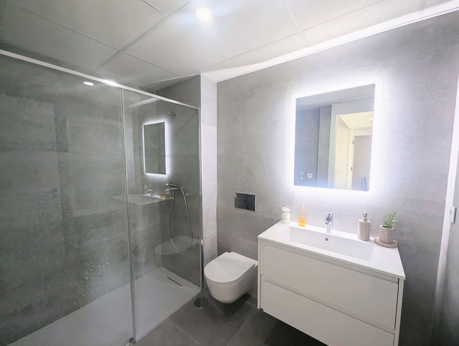 4 quarto Casa em Banda para venda em La Nucia com piscina garagem - 427 000 € (Ref: 9205731)