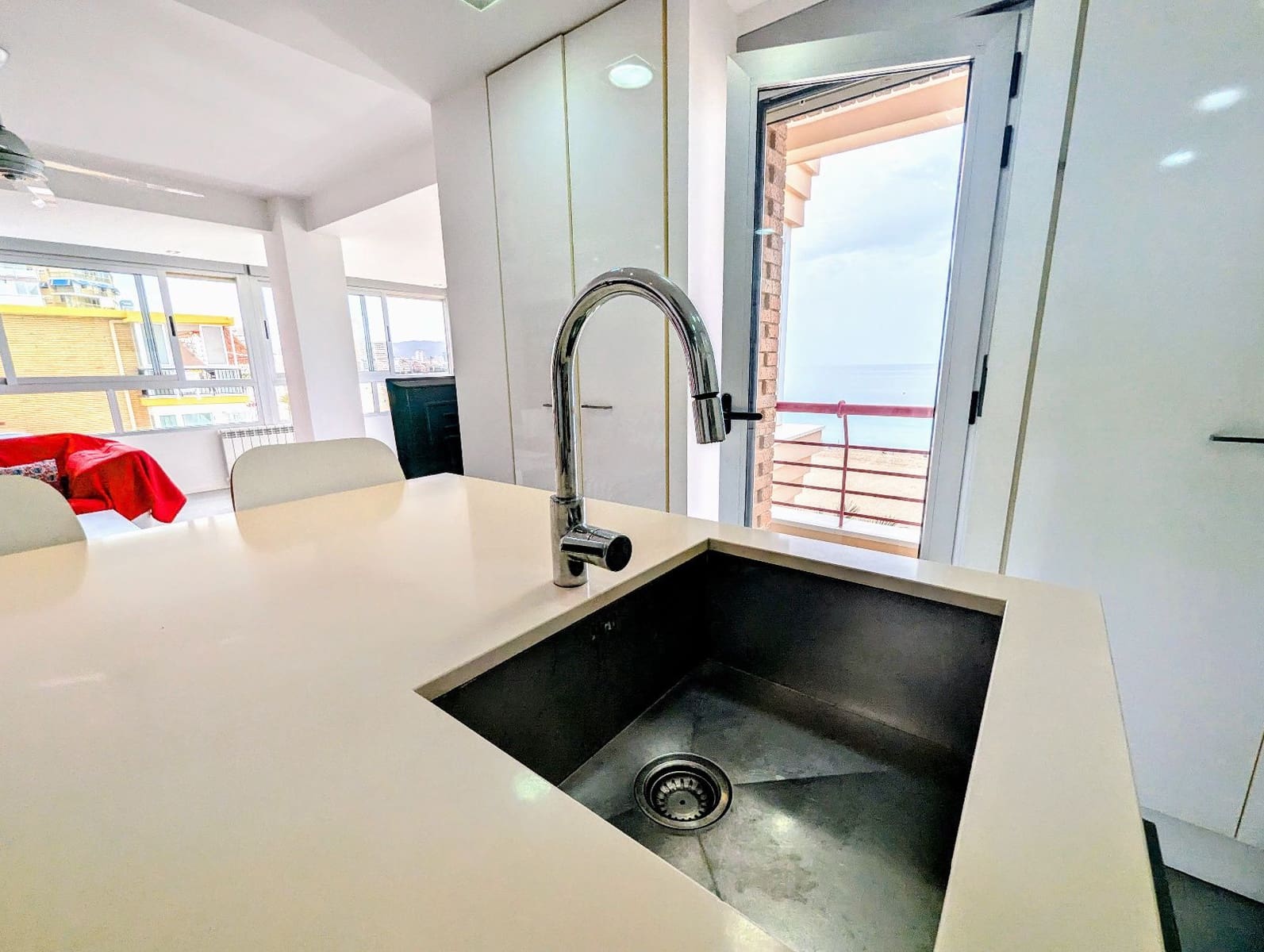 Appartement de 3 chambres à louer à Benidorm avec piscine - 1 500 € (Ref: 9207506)