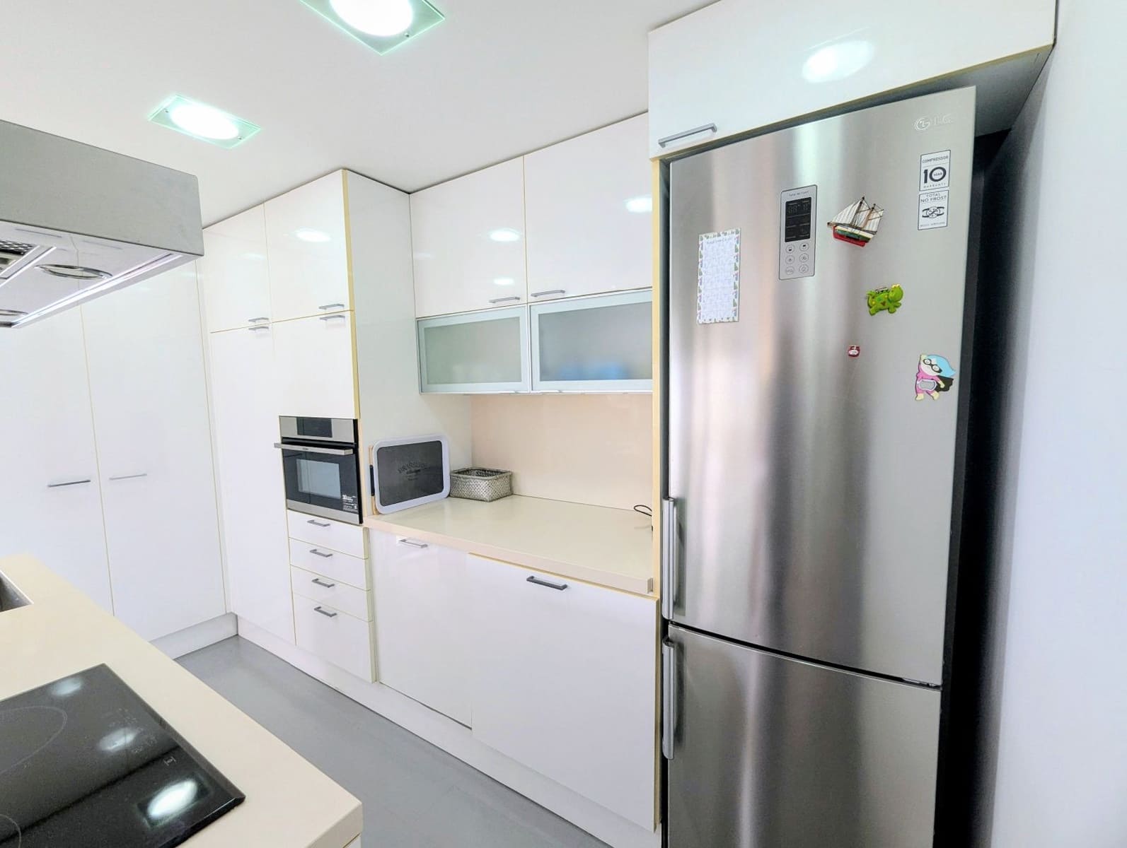 Appartement de 3 chambres à louer à Benidorm avec piscine - 1 500 € (Ref: 9207506)