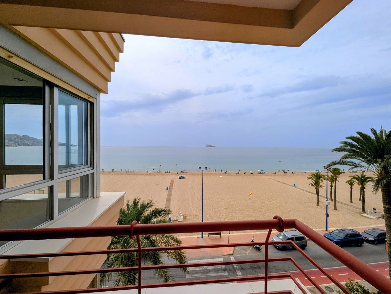 Appartement de 3 chambres à louer à Benidorm avec piscine - 1 500 € (Ref: 9207506)