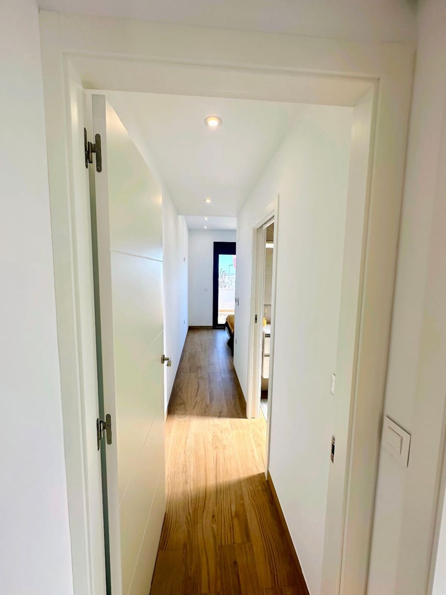 2 soveværelse Byhus til salg i Torrevieja med swimmingpool - € 269.900 (Ref: 9221614)