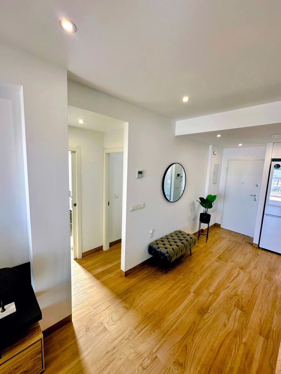 2 soveværelse Byhus til salg i Torrevieja med swimmingpool - € 269.900 (Ref: 9221614)