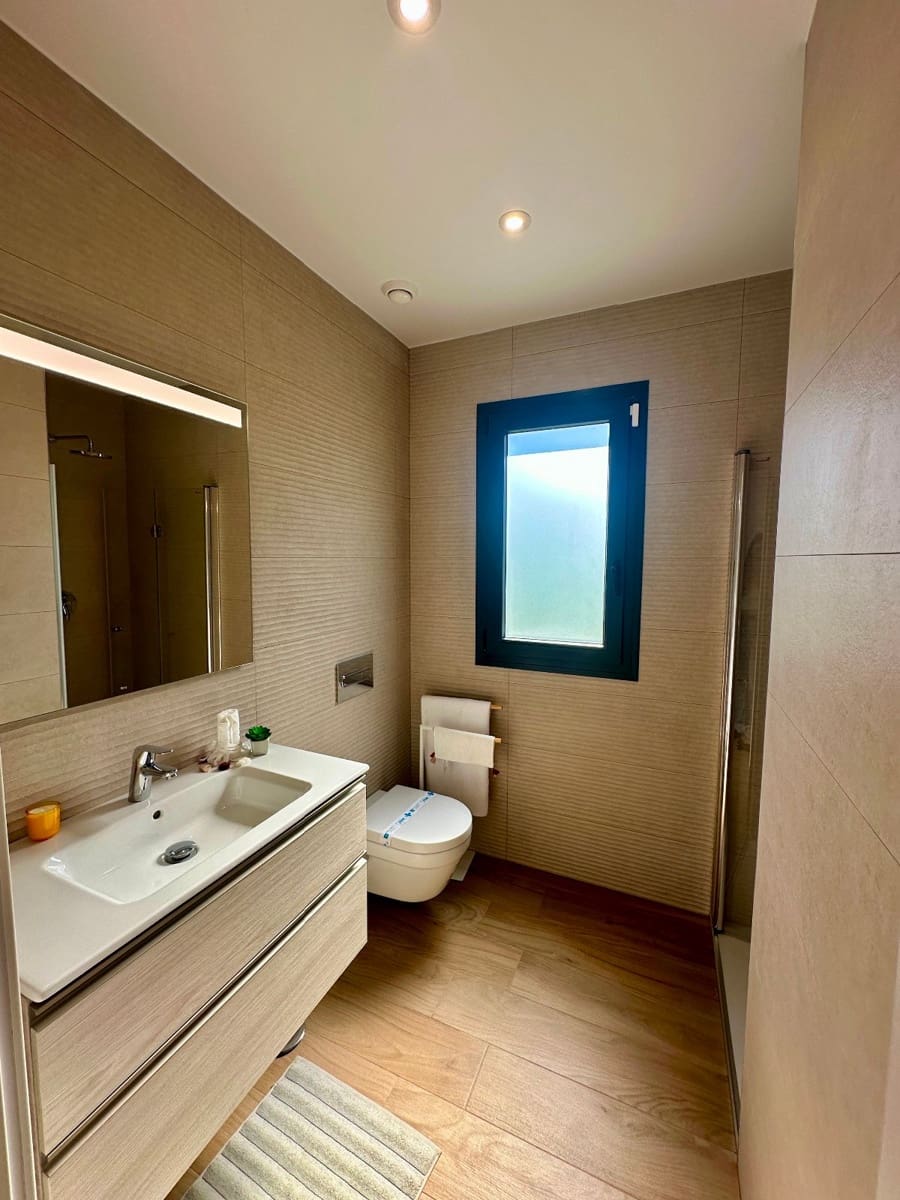 2 soveværelse Byhus til salg i Torrevieja med swimmingpool - € 269.900 (Ref: 9221614)