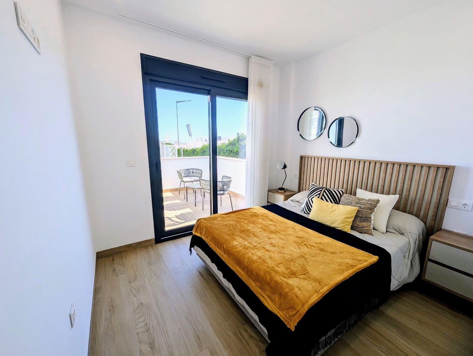 2 soveværelse Byhus til salg i Torrevieja med swimmingpool - € 269.900 (Ref: 9221614)