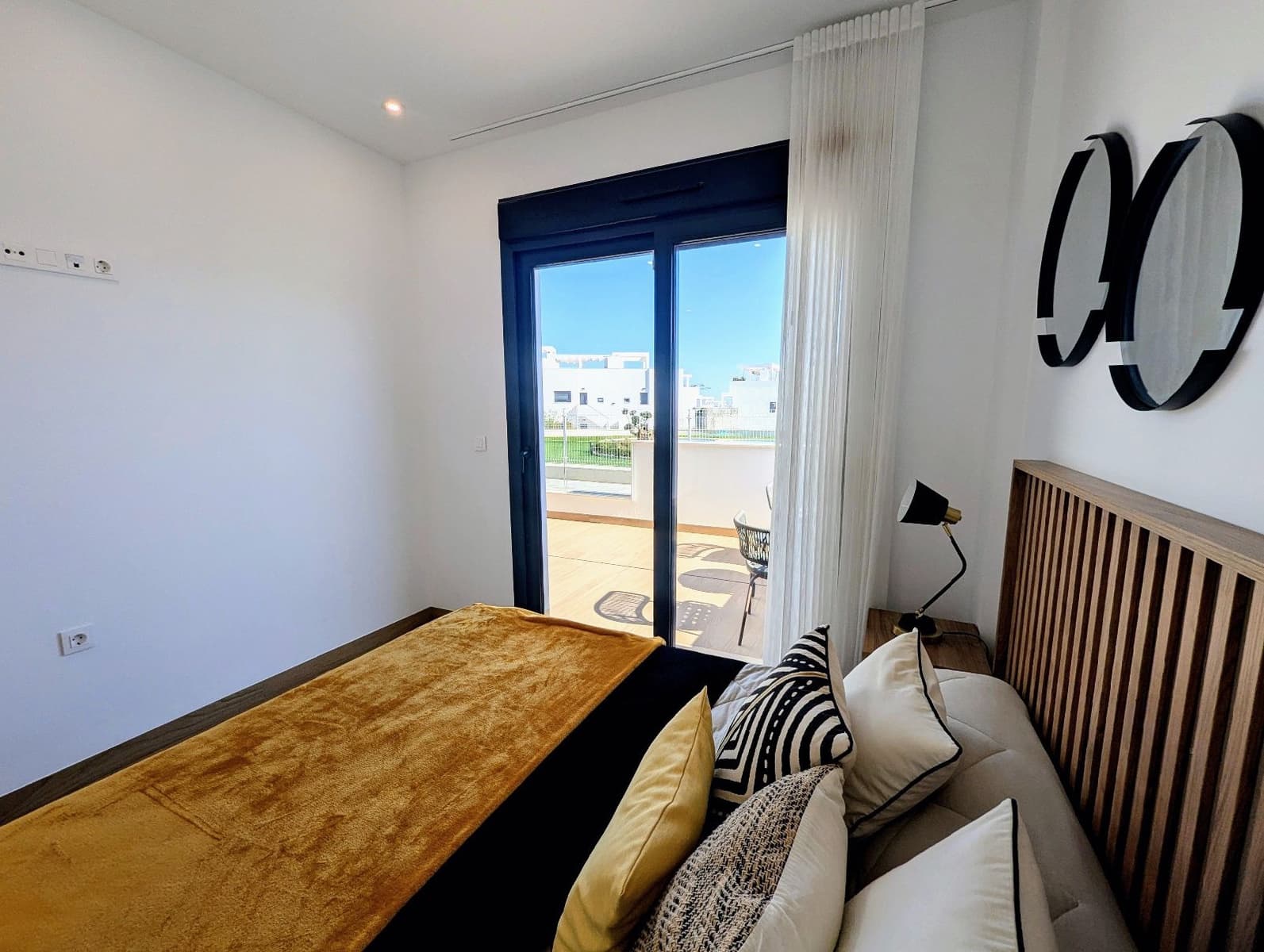 2 soveværelse Byhus til salg i Torrevieja med swimmingpool - € 269.900 (Ref: 9221614)