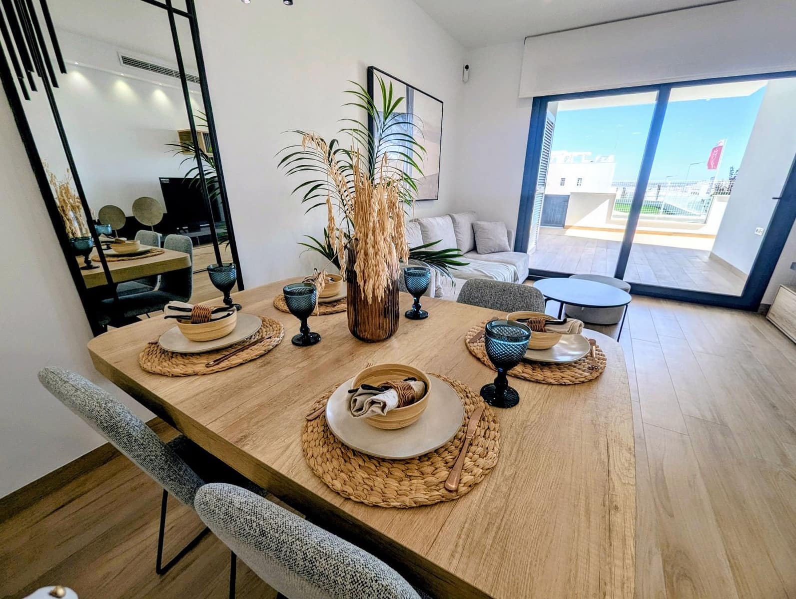 2 soveværelse Byhus til salg i Torrevieja med swimmingpool - € 269.900 (Ref: 9221614)