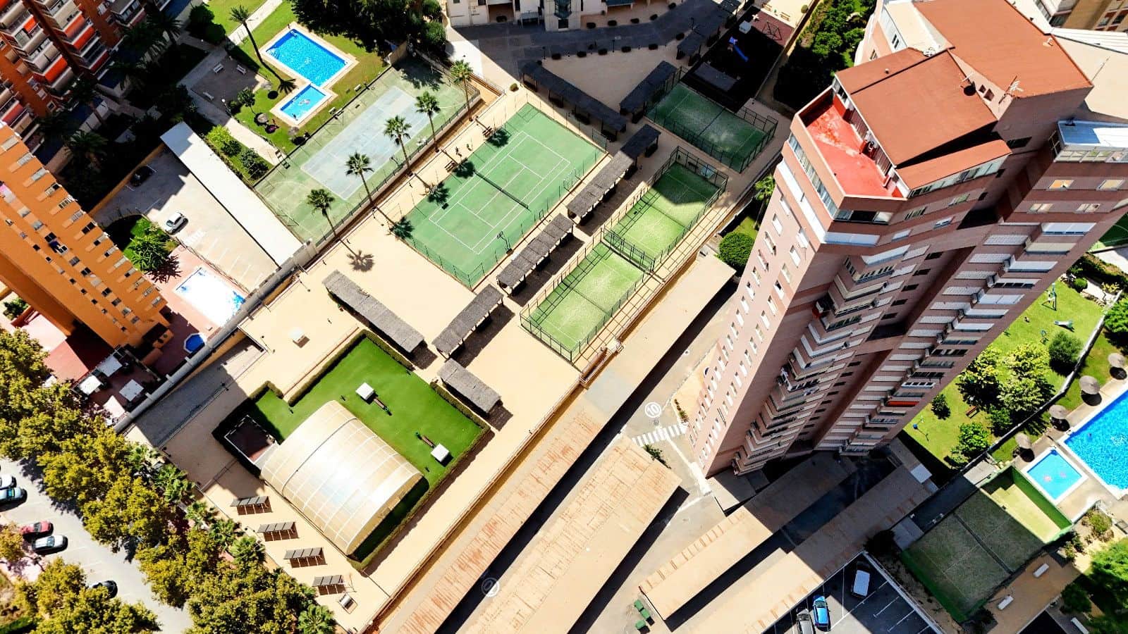 1 soveværelse Lejlighed til salg i Benidorm med swimmingpool garage - € 299.000 (Ref: 9221615)