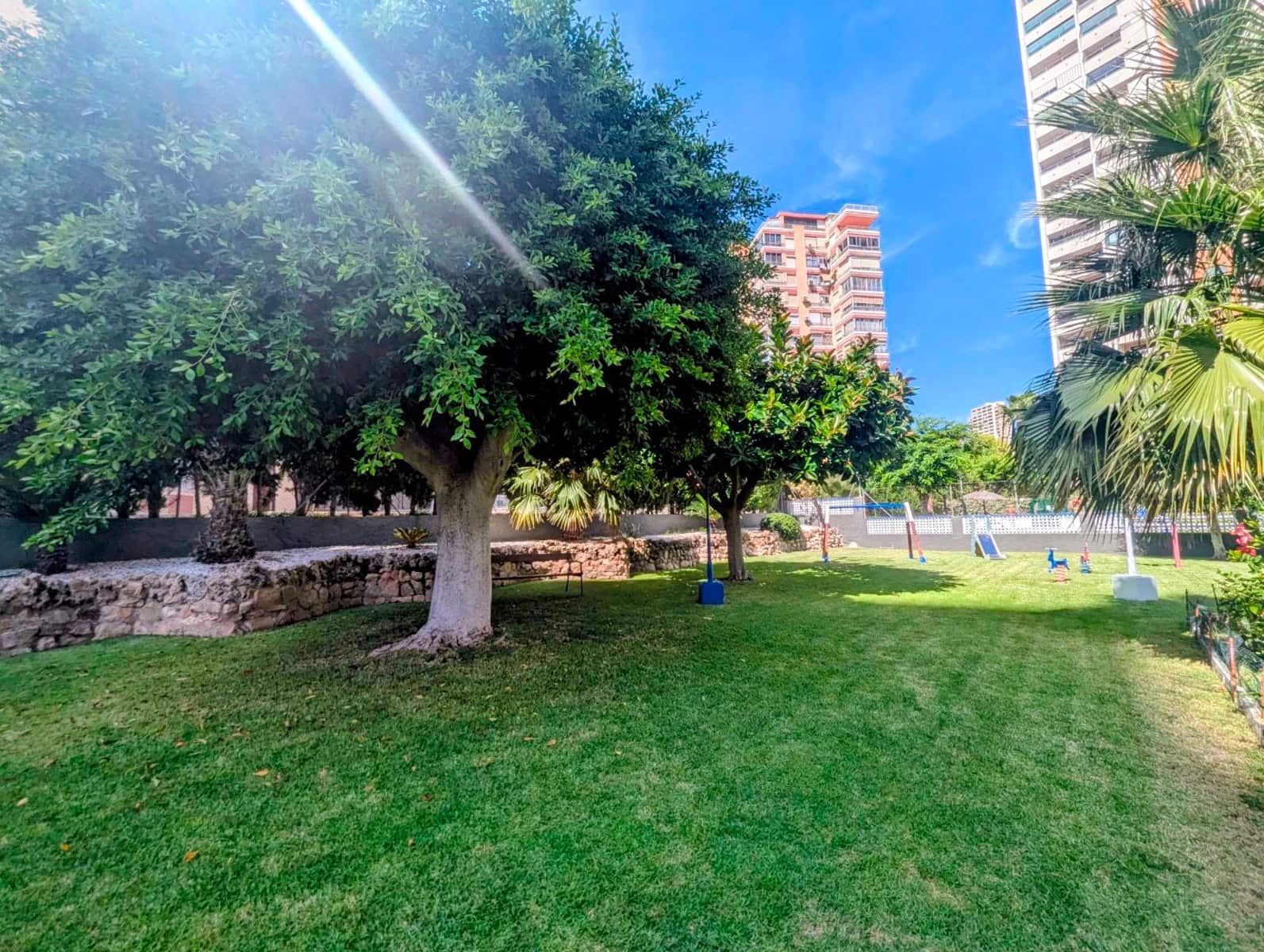 1 soveværelse Lejlighed til salg i Benidorm med swimmingpool garage - € 299.000 (Ref: 9221615)