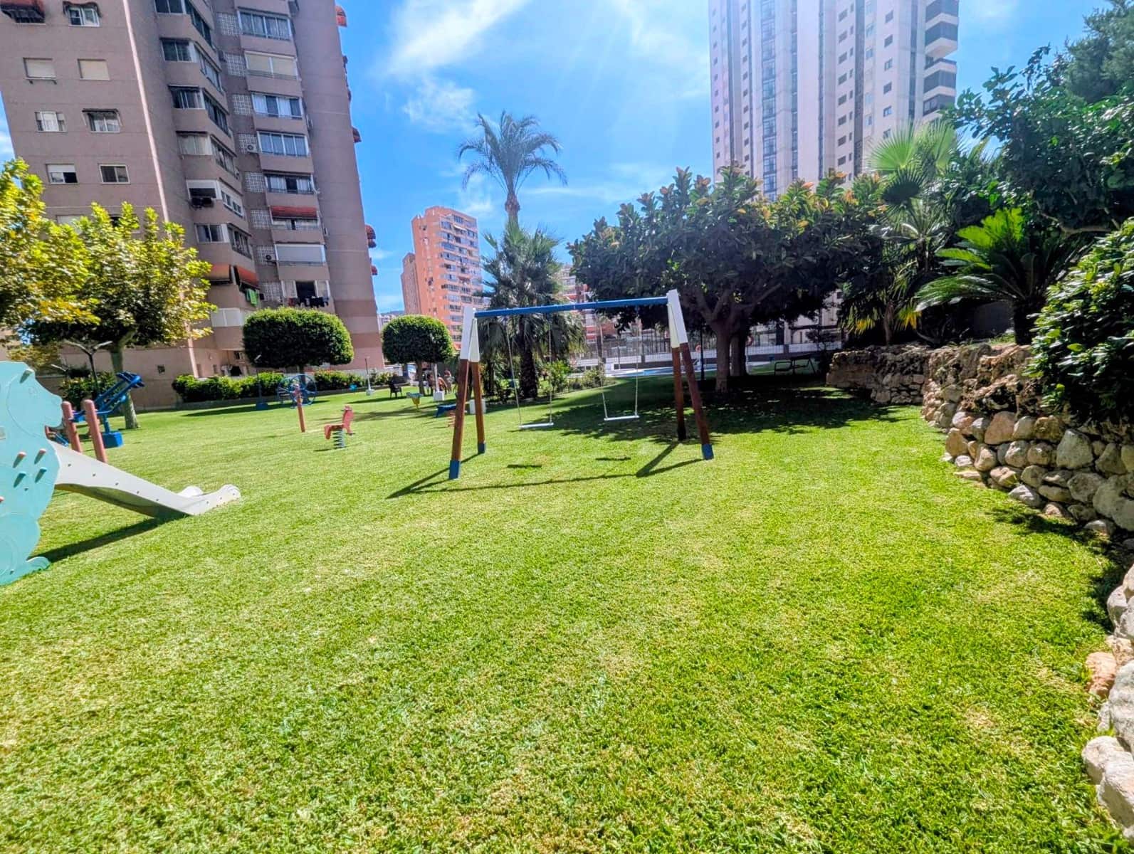 1 soveværelse Lejlighed til salg i Benidorm med swimmingpool garage - € 299.000 (Ref: 9221615)