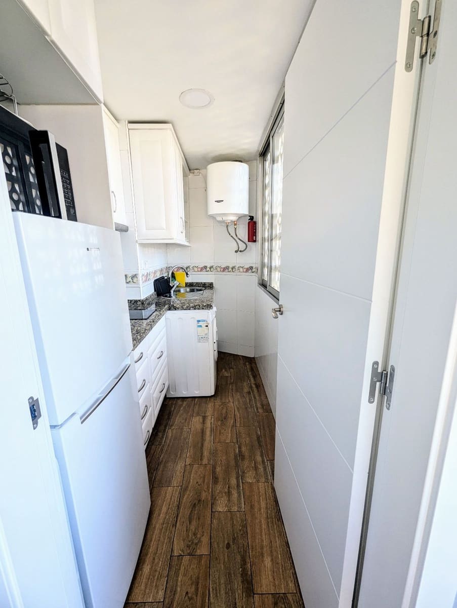 2 soveværelse Lejlighed til salg i Benidorm med swimmingpool garage - € 290.000 (Ref: 9230262)