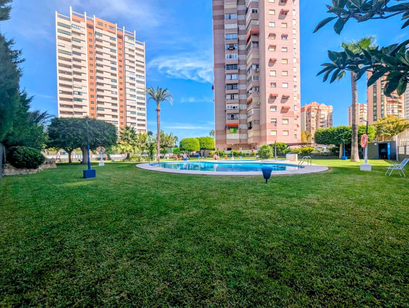 2 soveværelse Lejlighed til salg i Benidorm med swimmingpool garage - € 290.000 (Ref: 9230262)