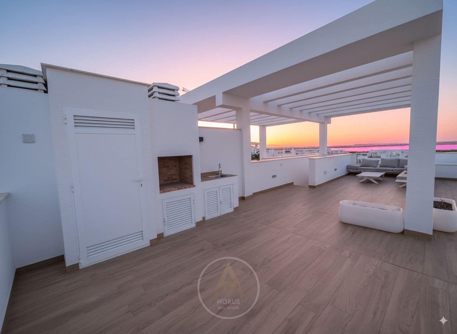 2 sypialnia Dom na sprzedaż w Torrevieja z basenem - 319 900 € (Ref: 9230732)