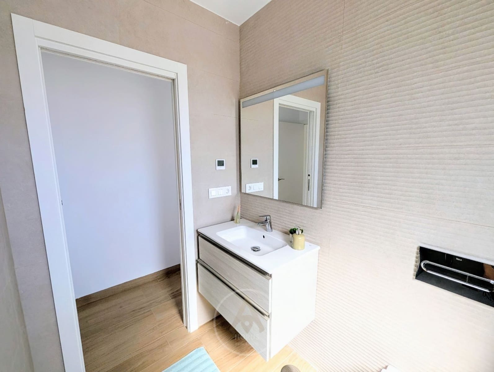 2 sypialnia Dom na sprzedaż w Torrevieja z basenem - 319 900 € (Ref: 9230732)