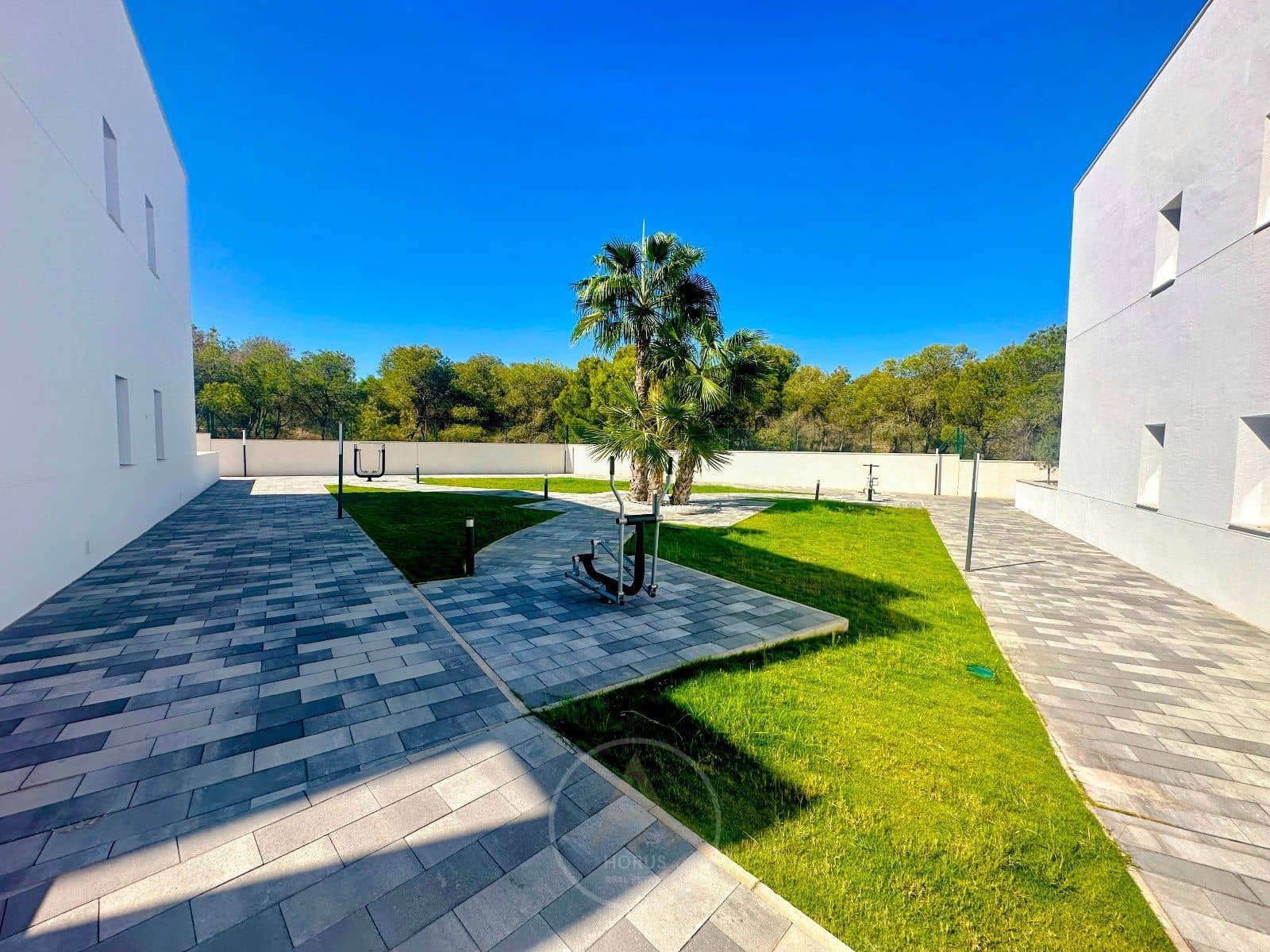 2 sypialnia Dom na sprzedaż w Torrevieja z basenem - 319 900 € (Ref: 9230732)