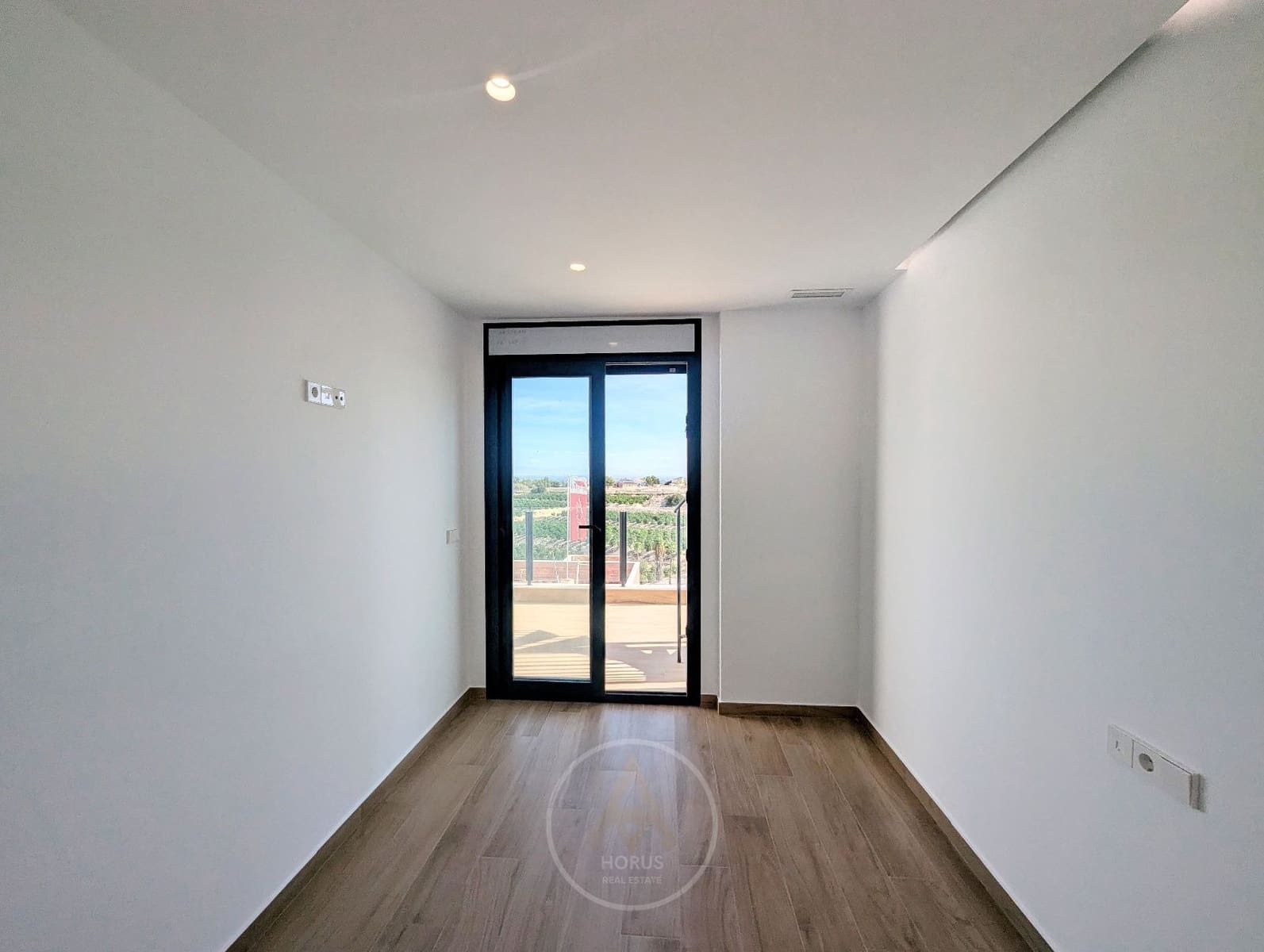 3 soveværelse Byhus til salg i Algorfa med swimmingpool - € 495.000 (Ref: 9235895)