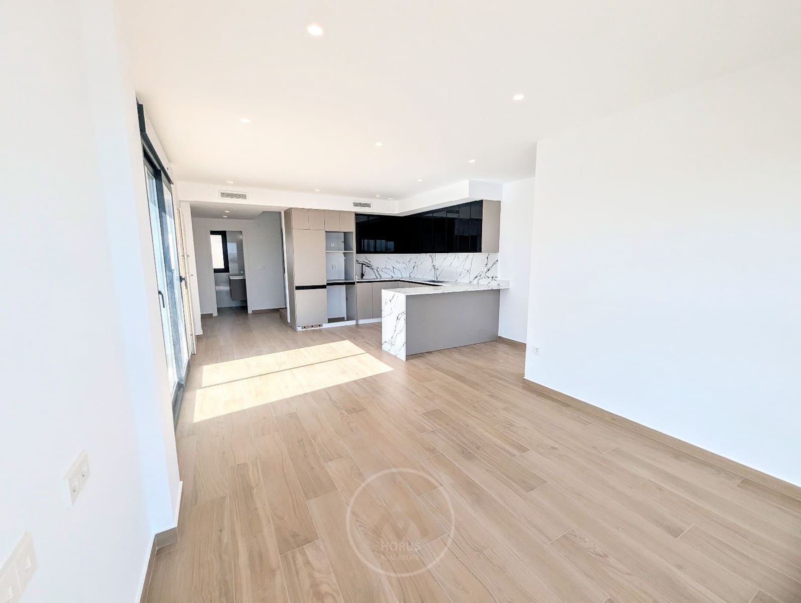 3 soveværelse Byhus til salg i Algorfa med swimmingpool - € 495.000 (Ref: 9235895)