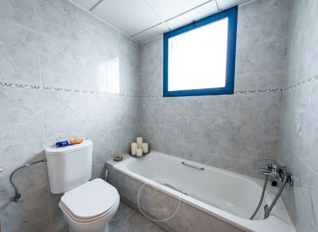 3 soverom Penthouse til salgs i Benidorm med svømmebasseng garasje - € 390 000 (Ref: 9263876)